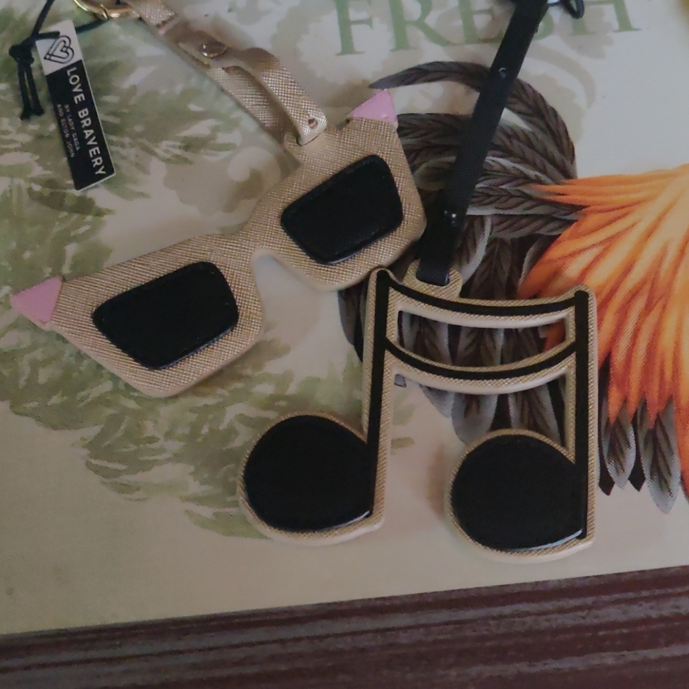 Key chains / bag tags